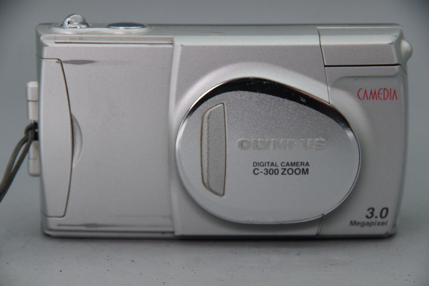 Olympus Camedia C‑300 3MP Compact Digital Camera – AA Powered – Working – VGC