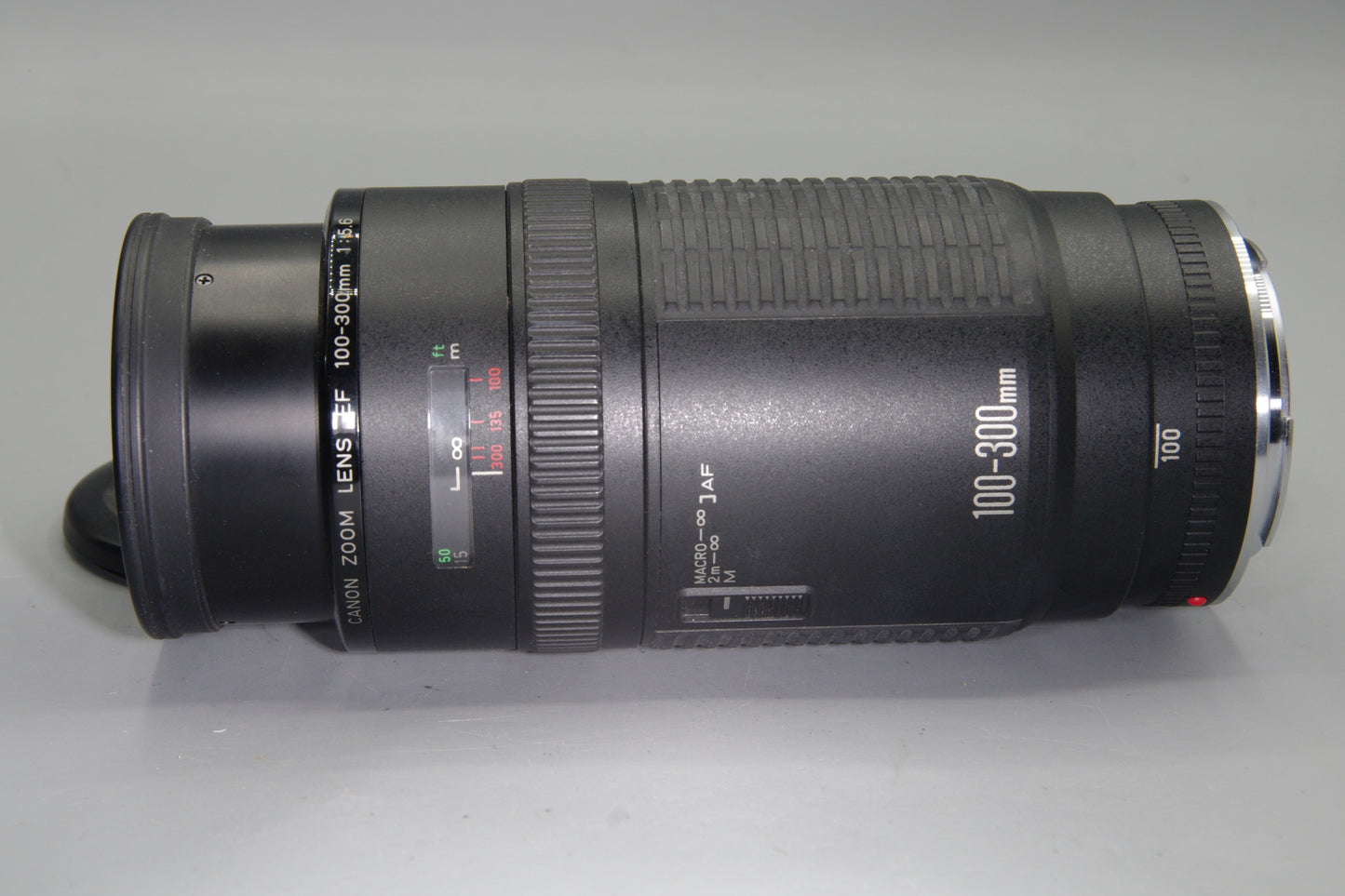 Canon EF 100-300mm f/5.6 Autofocus Telephoto Zoom Lens - Excellent