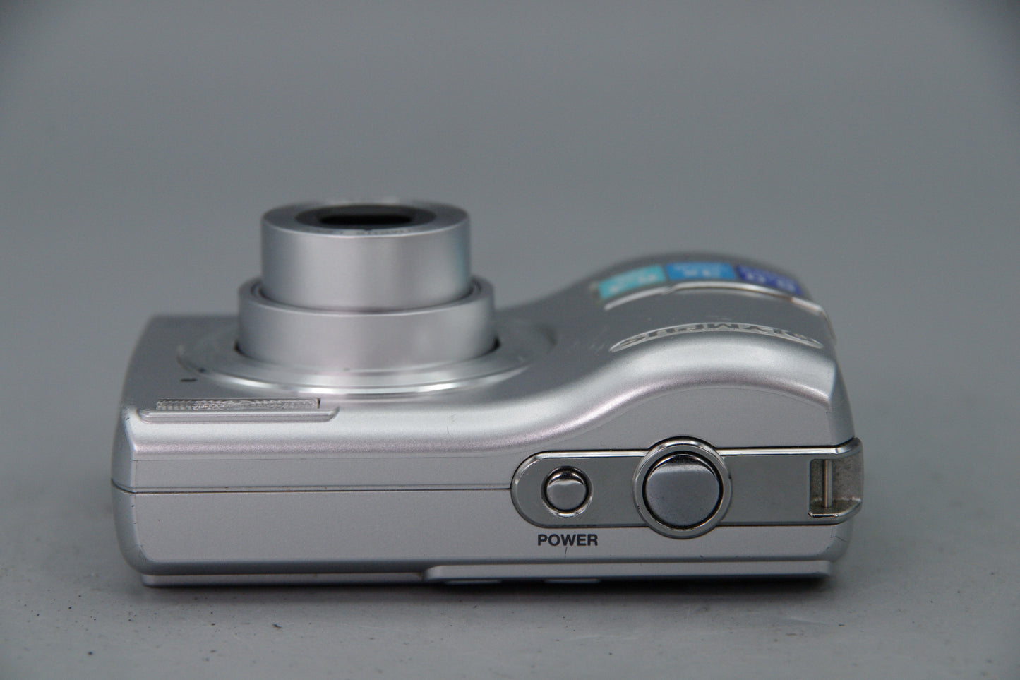 Olympus FE‑170 Digital Camera – 6MP Compact – AA Powered – VGC