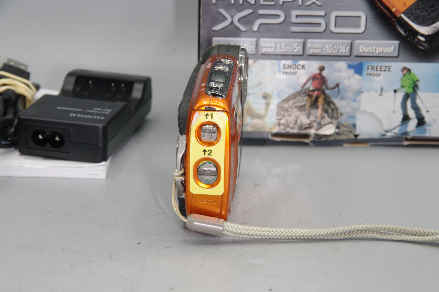 Fujifilm FinePix XP50 Waterproof Compact Camera 14MP 5x Zoom HD Video Orange