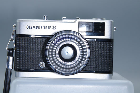 Olympus Trip 35mm Compact Camera with 40mm F/2.8 Lens  - Early Version