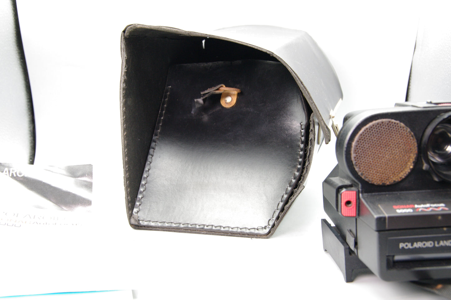 Polaroid Sonar Autofocus 5000 – With Flash, Case & Instructions