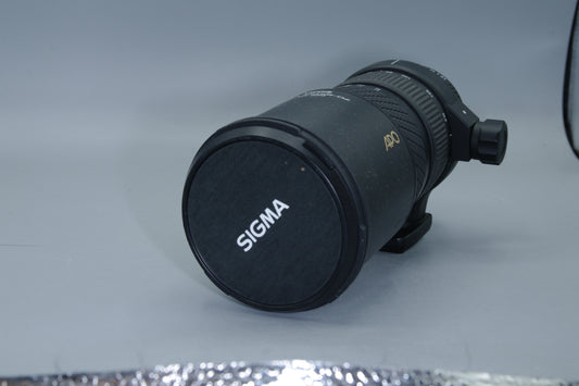 Sigma APO Macro 70-210mm F/2.8 Lens with Caps - MD Mount For Renovation