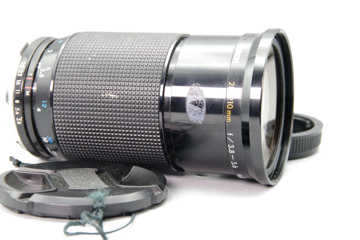 Kiron 28–210mm F3.8–5.6 Zoom Lens – Olympus OM Mount – MF – Excellent