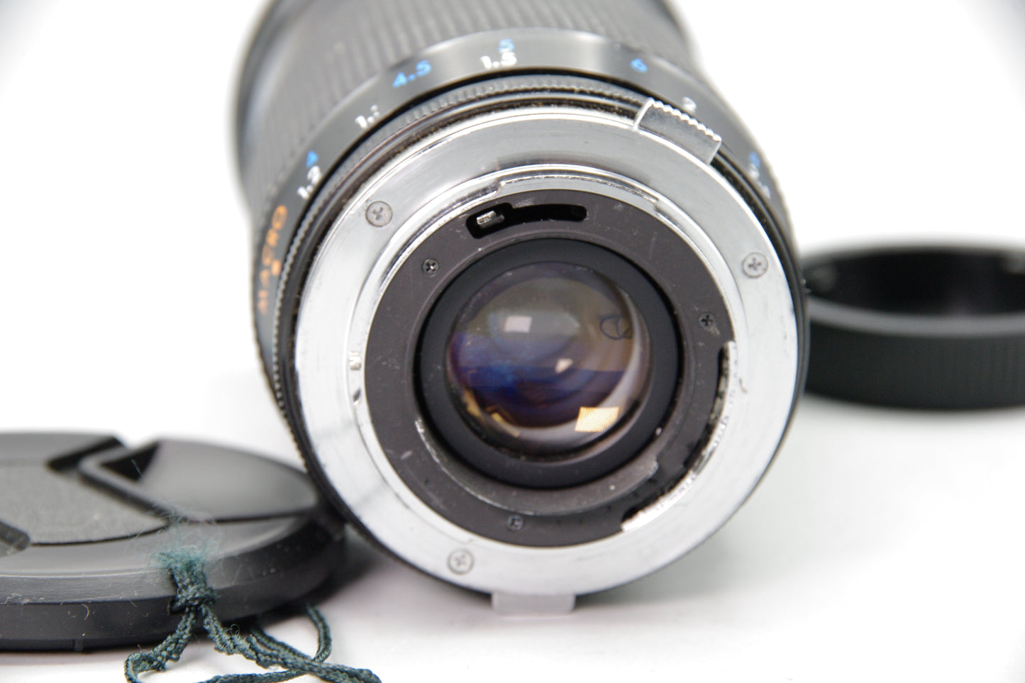 Kiron 28–210mm F3.8–5.6 Zoom Lens – Olympus OM Mount – MF – Excellent