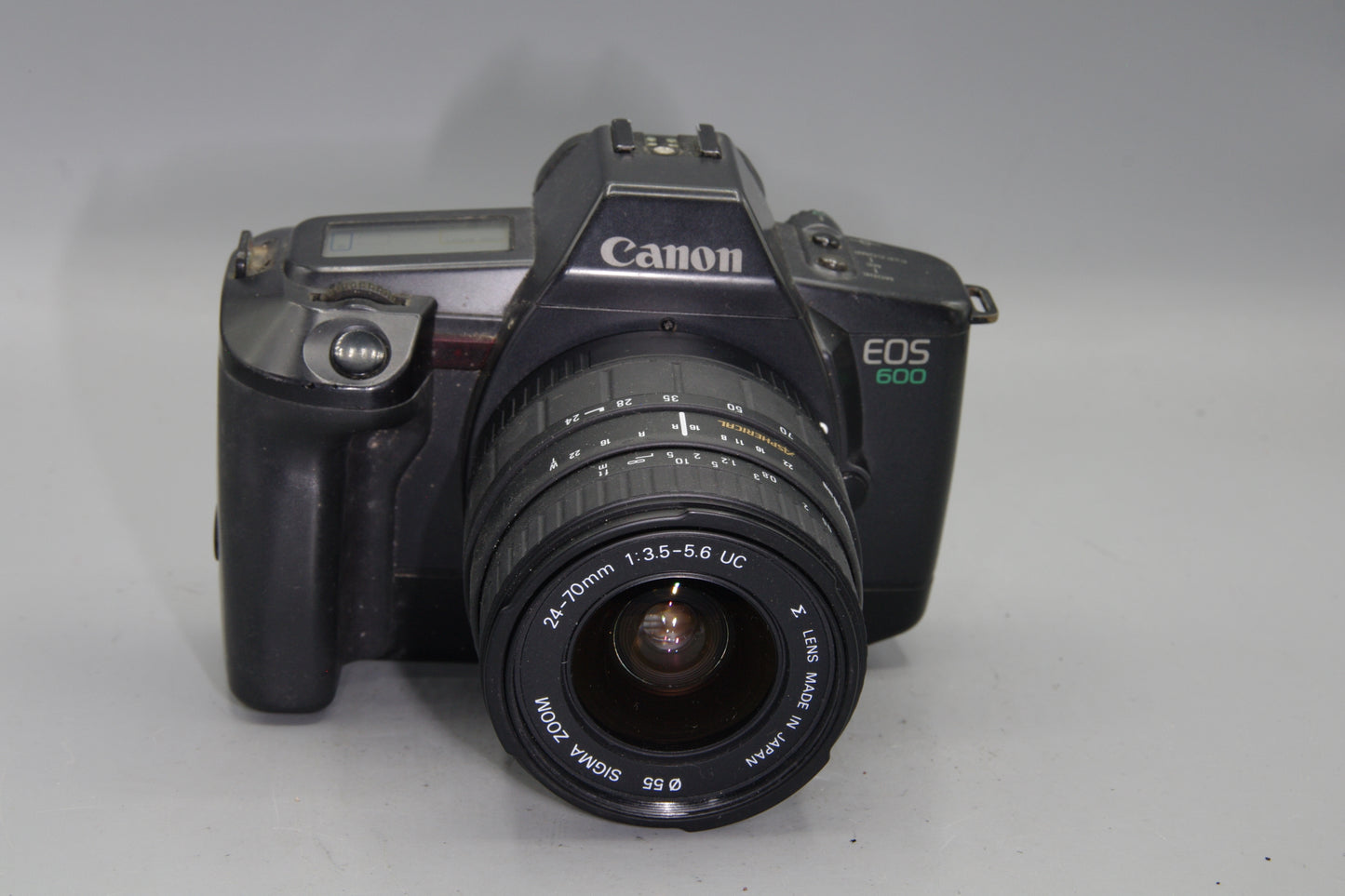 Canon EOS 600 35mm Film SLR + Sigma 24-70mm Lens - Tested and Working