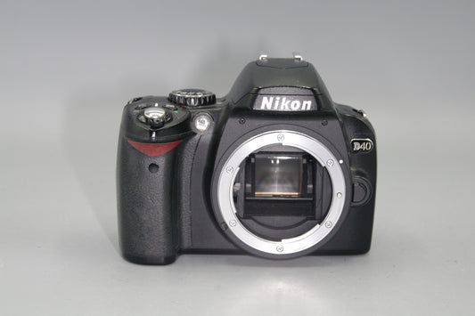 Nikon D40 6.1MP DSLR  Low S/C 21583 - Exposure Issue