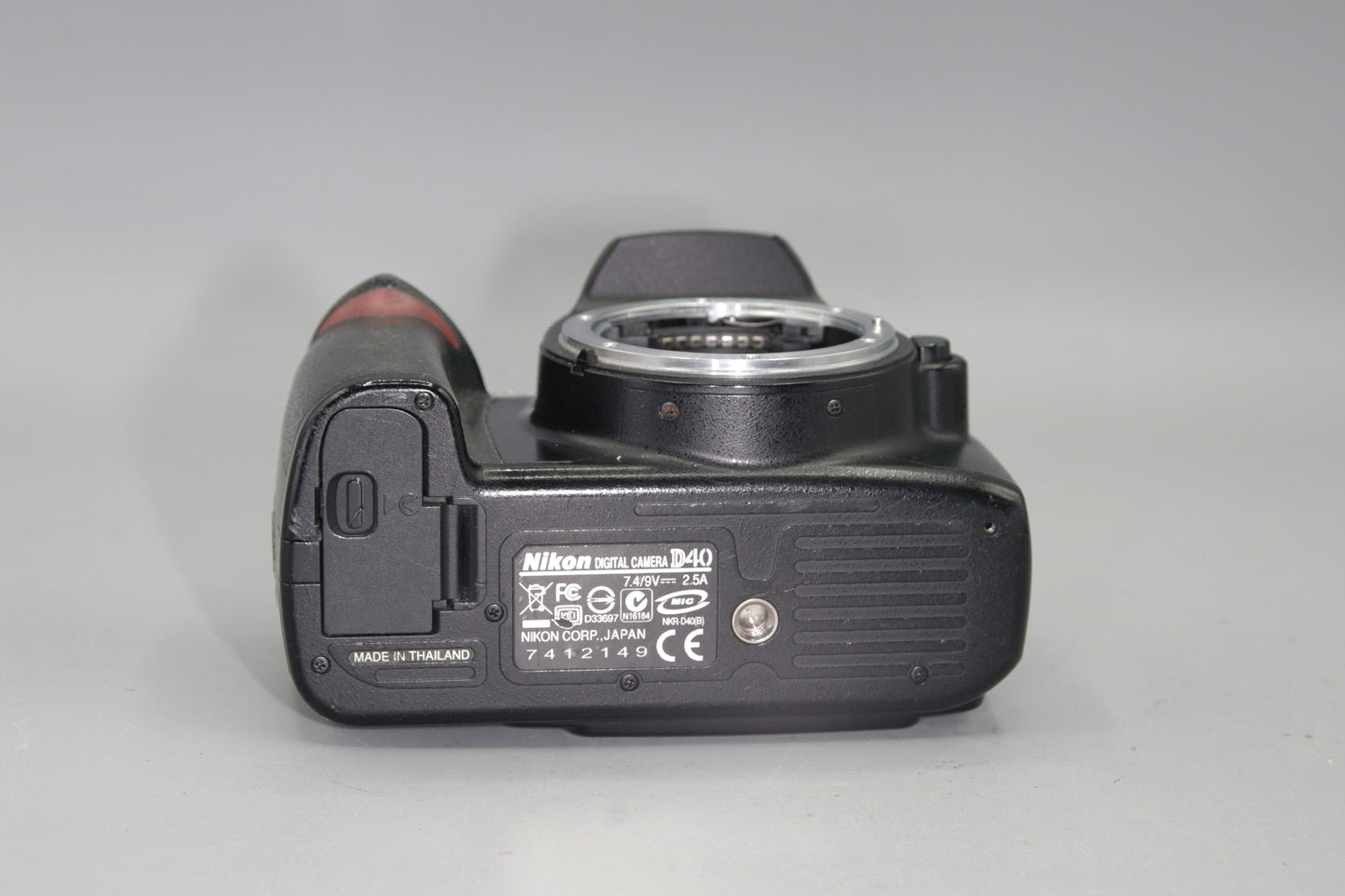 Nikon D40 6.1MP DSLR  Low S/C 21583 - Exposure Issue