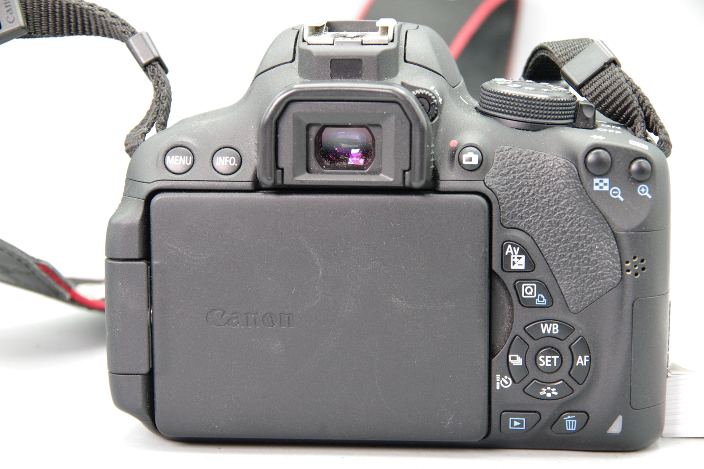 Canon EOS 700D DSLR + EF‑S 18–55mm II Lens – S/C 8315 With Instructions
