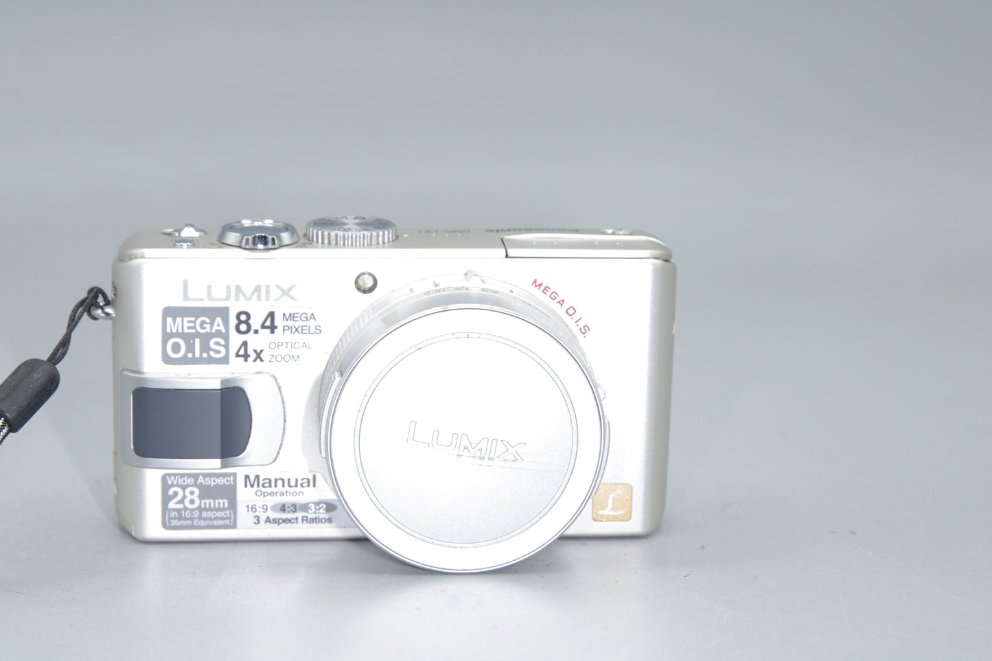 Panasonic Lumix DMC-LX1 8.4MP Digital Camera