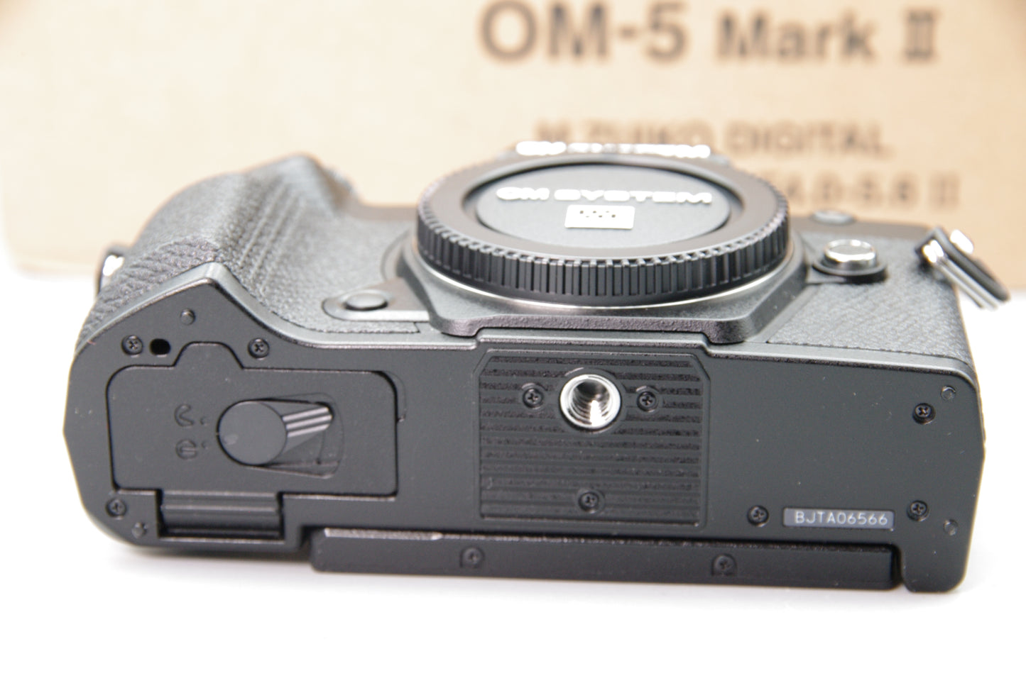Olympus OM‑5 Mark II Black + 14‑150mm Lens – New in Box – Unused