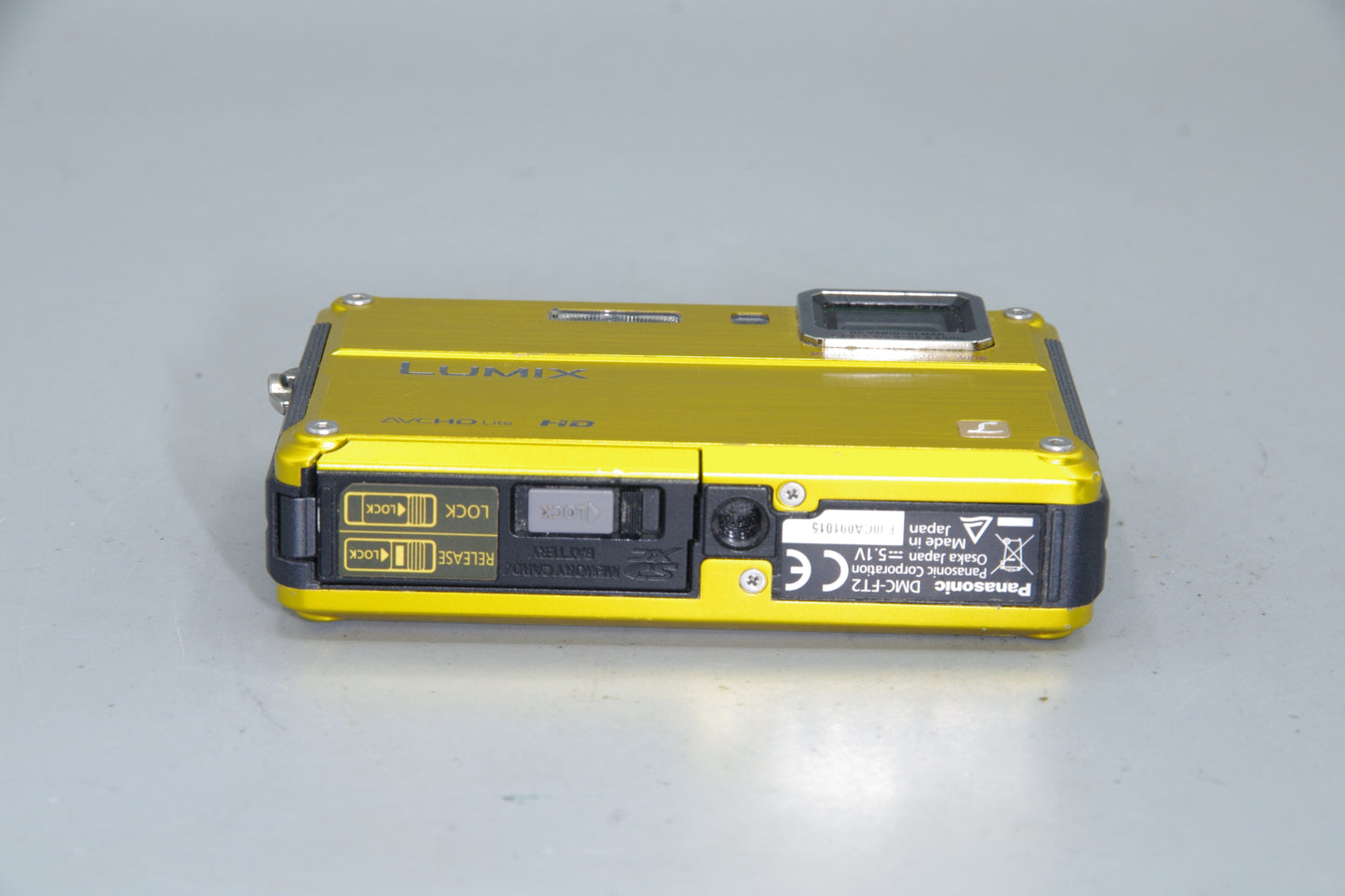 Panasonic Lumix DMC-FT2 Waterproof Shockproof 14MP Digital Camera 2010