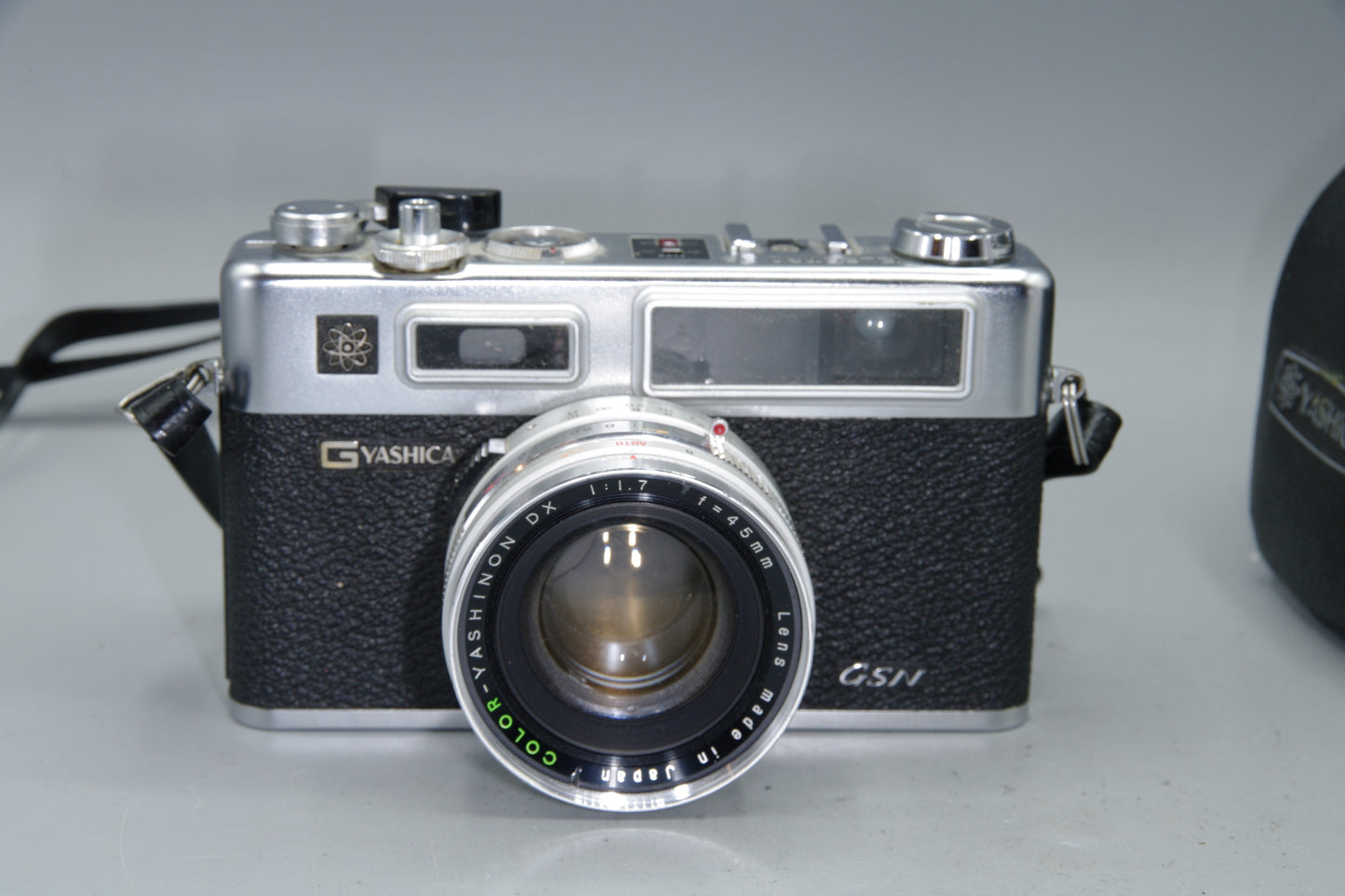 Yashica Electro 35 GSN 35mm Rangefinder Camera f1.7 Lens Japan 1971–1977