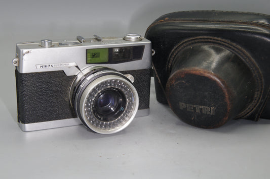 Petri 7S 35mm Rangefinder Camera + 45mm f2.8 Lens Japan 1962–1973