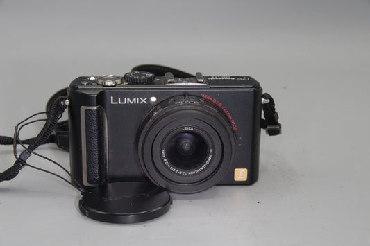 Panasonic Lumix DMC-LX3 Compact Camera 10MP f2.0–2.8 Leica Lens HD Video
