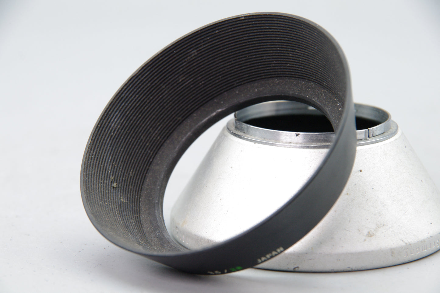 Genuine Olympus Metal Lens Hood for Zuiko OM 28mm f/3.5 Wide‑Angle – VGC