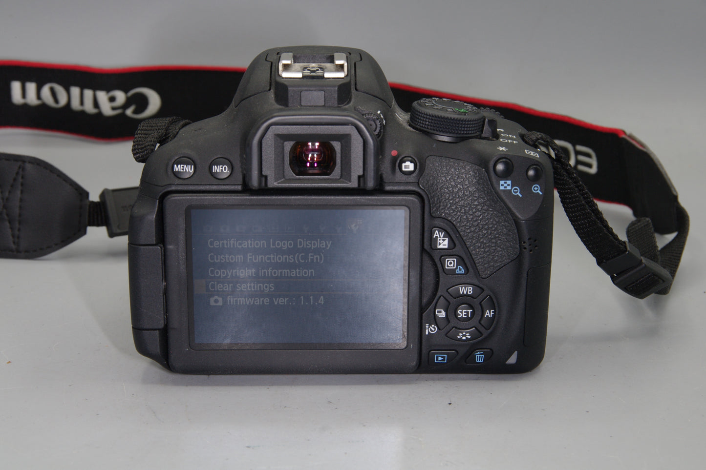 Canon EOS 700D 18MP DSLR Camera Body – S/C 1210 – Excellent Condition