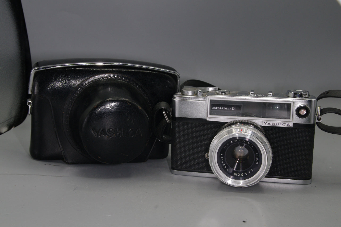 Yashica Minster D 35mm Camera with 45mm F/2.8 Lens and Case - Nice
