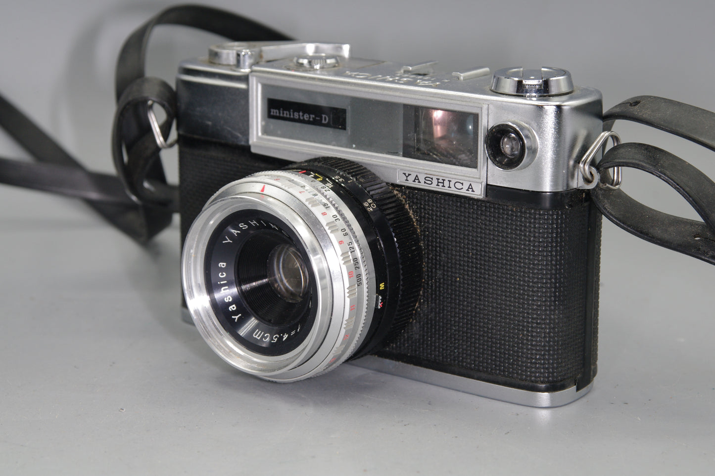 Yashica Minster D 35mm Camera with 45mm F/2.8 Lens and Case - Nice