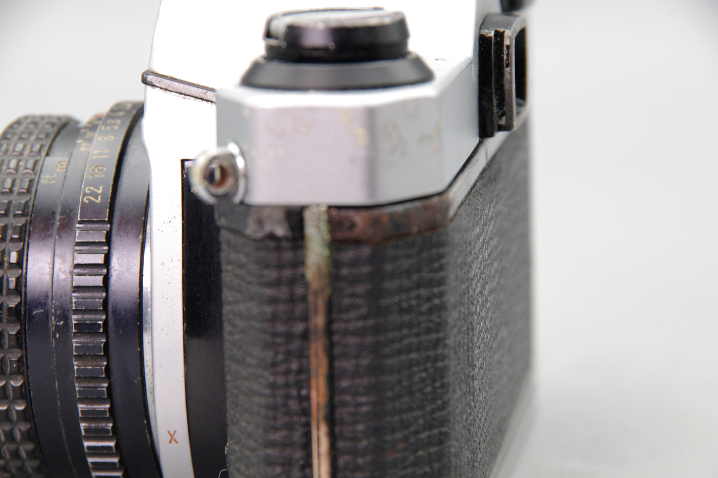 Pentax K1000 35mm SLR Camera with Pentax-M 50mm f/2 Lens + Battery