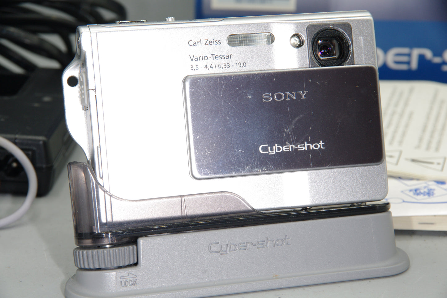 Boxed Sony Cyber-shot DSC-T7 Digital Camera – Ultra Slim – Excellent Condition