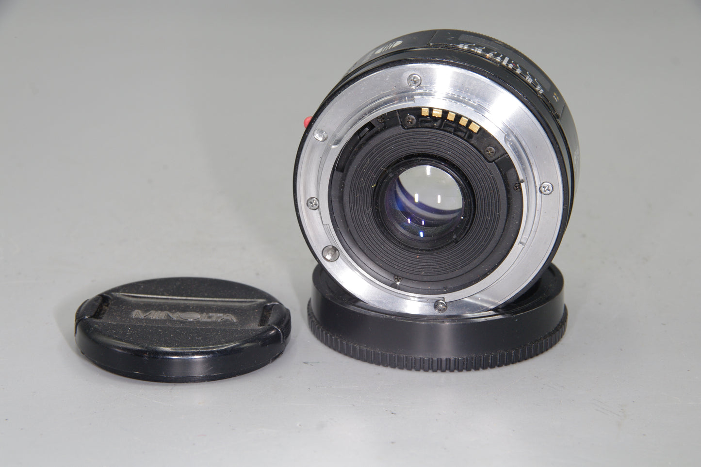 Minolta AF 28mm f/2.8 Lens – A-Mount – Very Good Condition