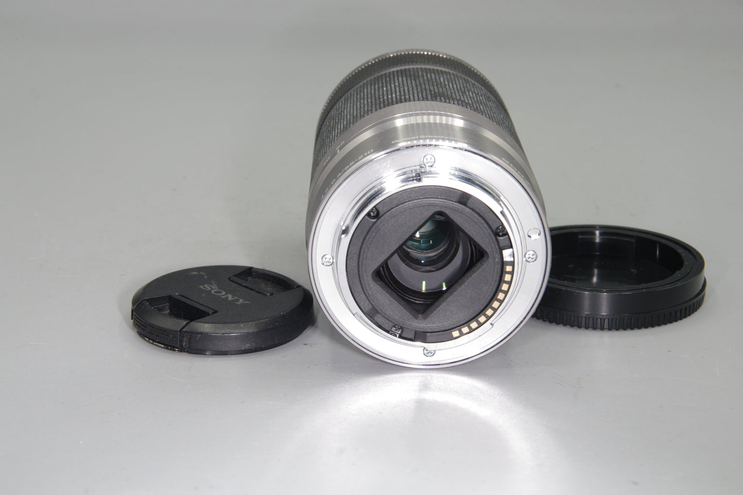 Sony E 55–210mm f/4.5–6.3 OSS Lens – Very Good Condition