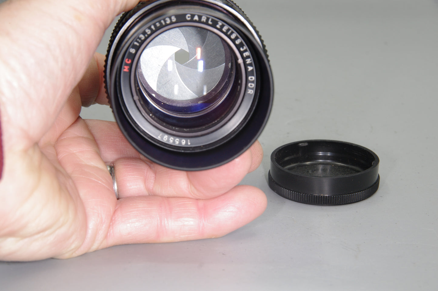 Carl Zeiss Jena DDR 135mm f/3.5 M42 Lens – Very Good Condition