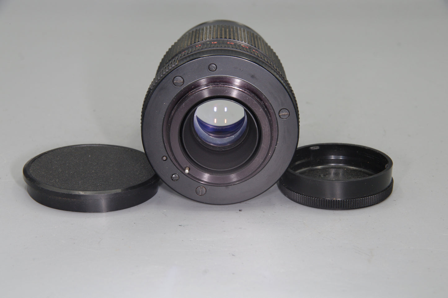 Carl Zeiss Jena DDR 135mm f/3.5 M42 Lens – Very Good Condition
