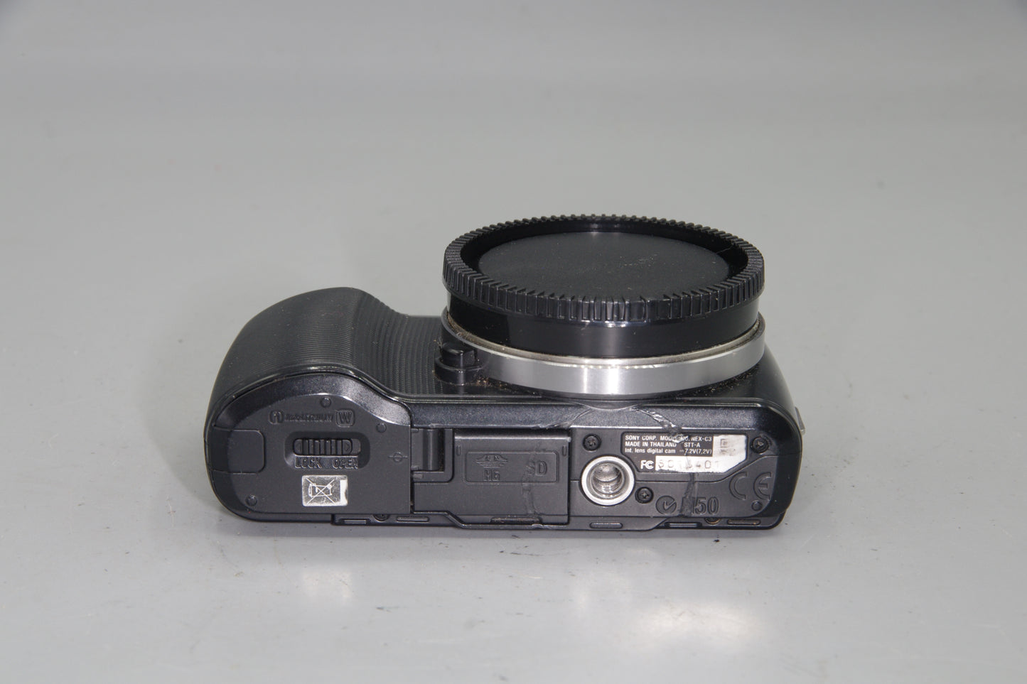 Sony  NEX-C3 16.2MP Mirrorless Camera - Tested and Working