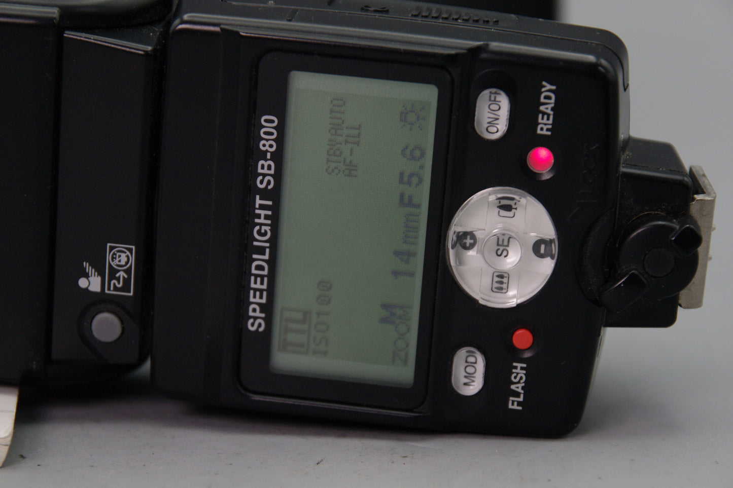 Nikon Speedlight SB-800 Flash Unit  Very Good with Case and Instructions