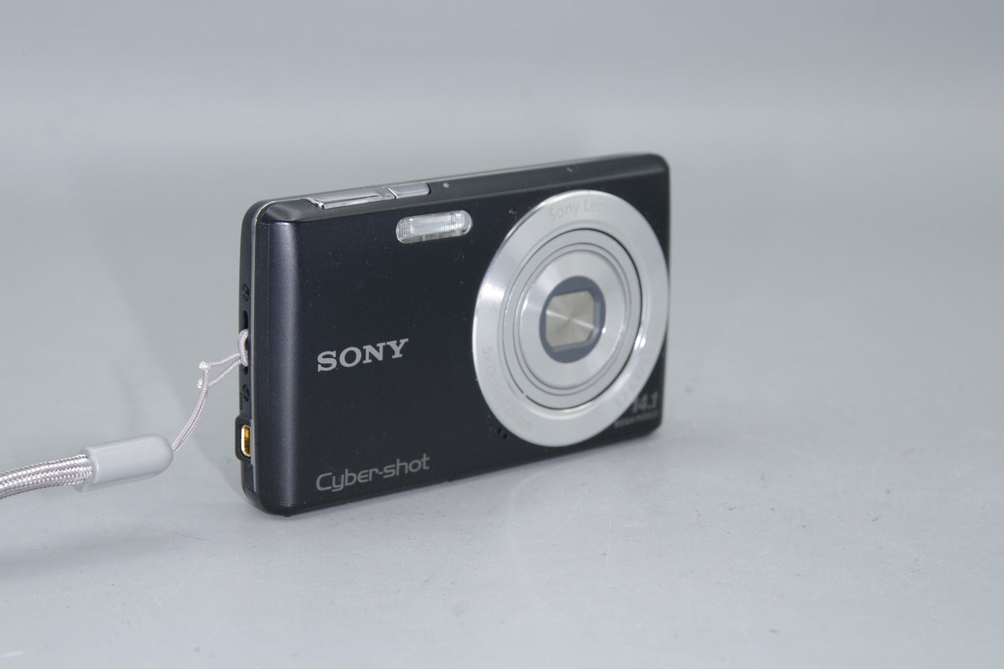 Black Sony Cybershot DSC-W620 14.1MP Compact Camera - Excellent