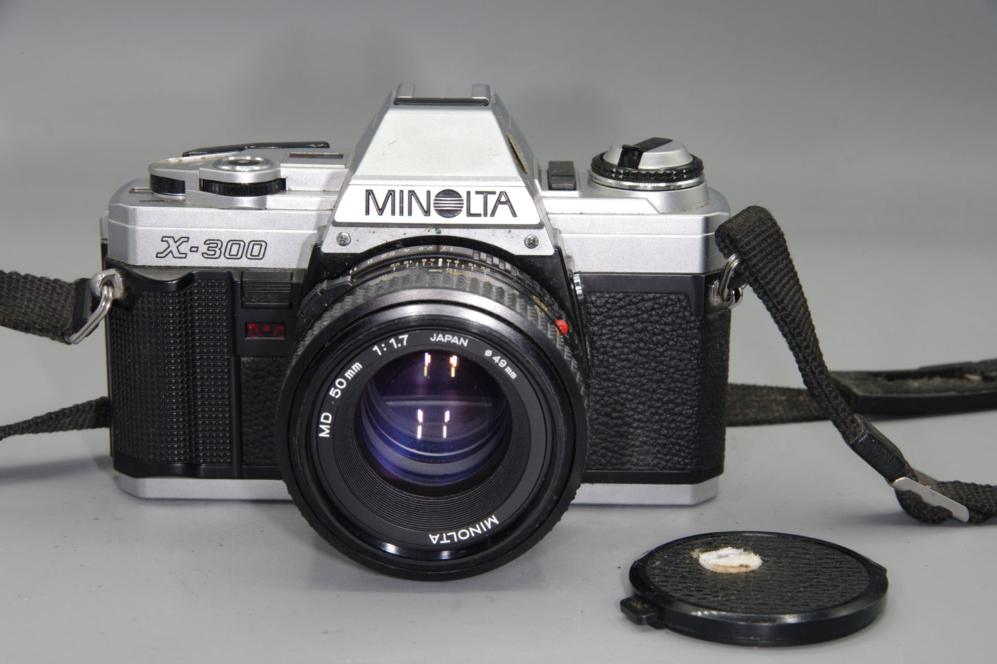 Minolta X-300 35mm SLR + MD 50mm f/1.7 Lens – Tested – Clean + batteries