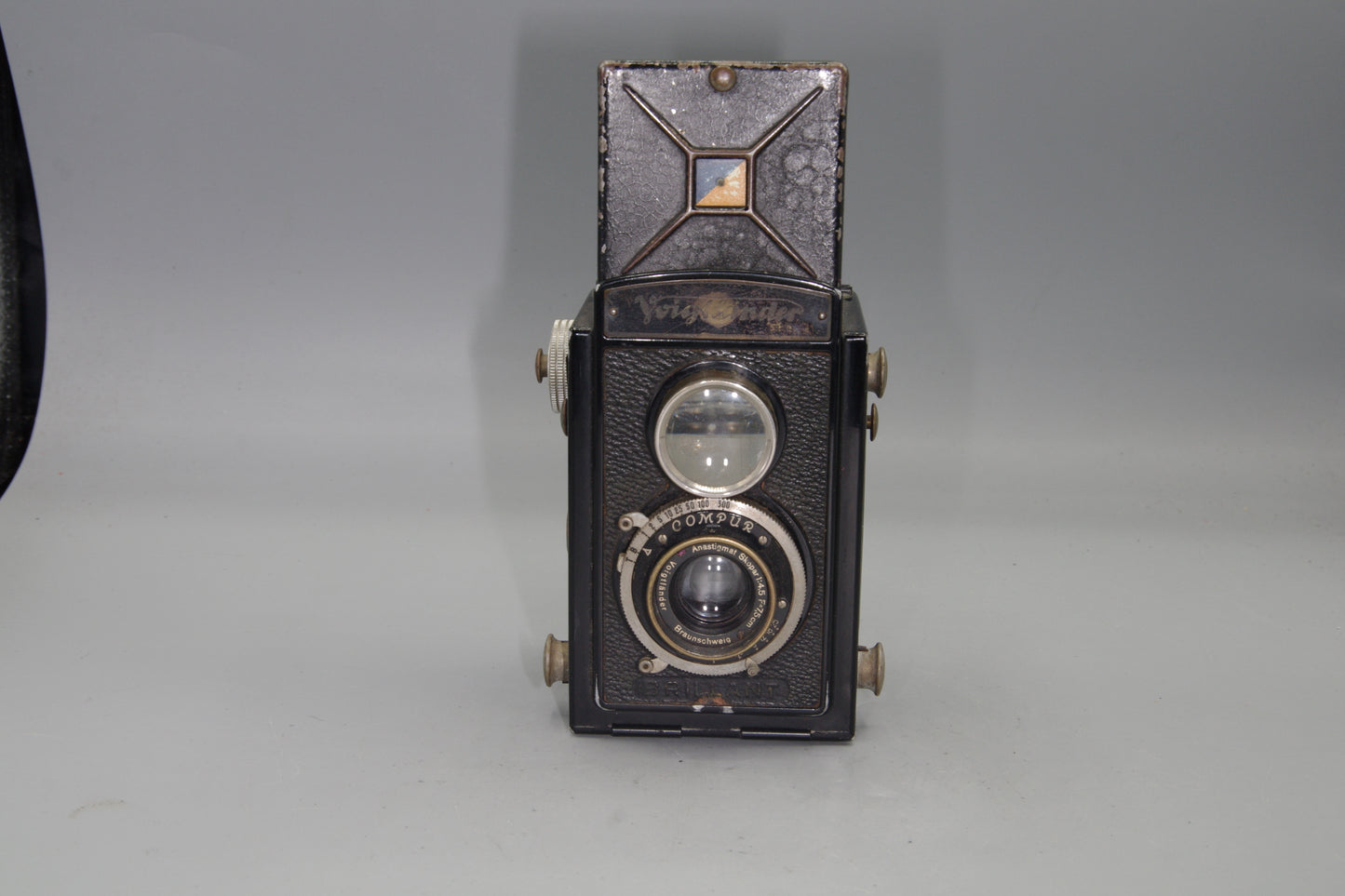 Voigtländer Brillant TLR Camera – 120 Film Medium Format Classic