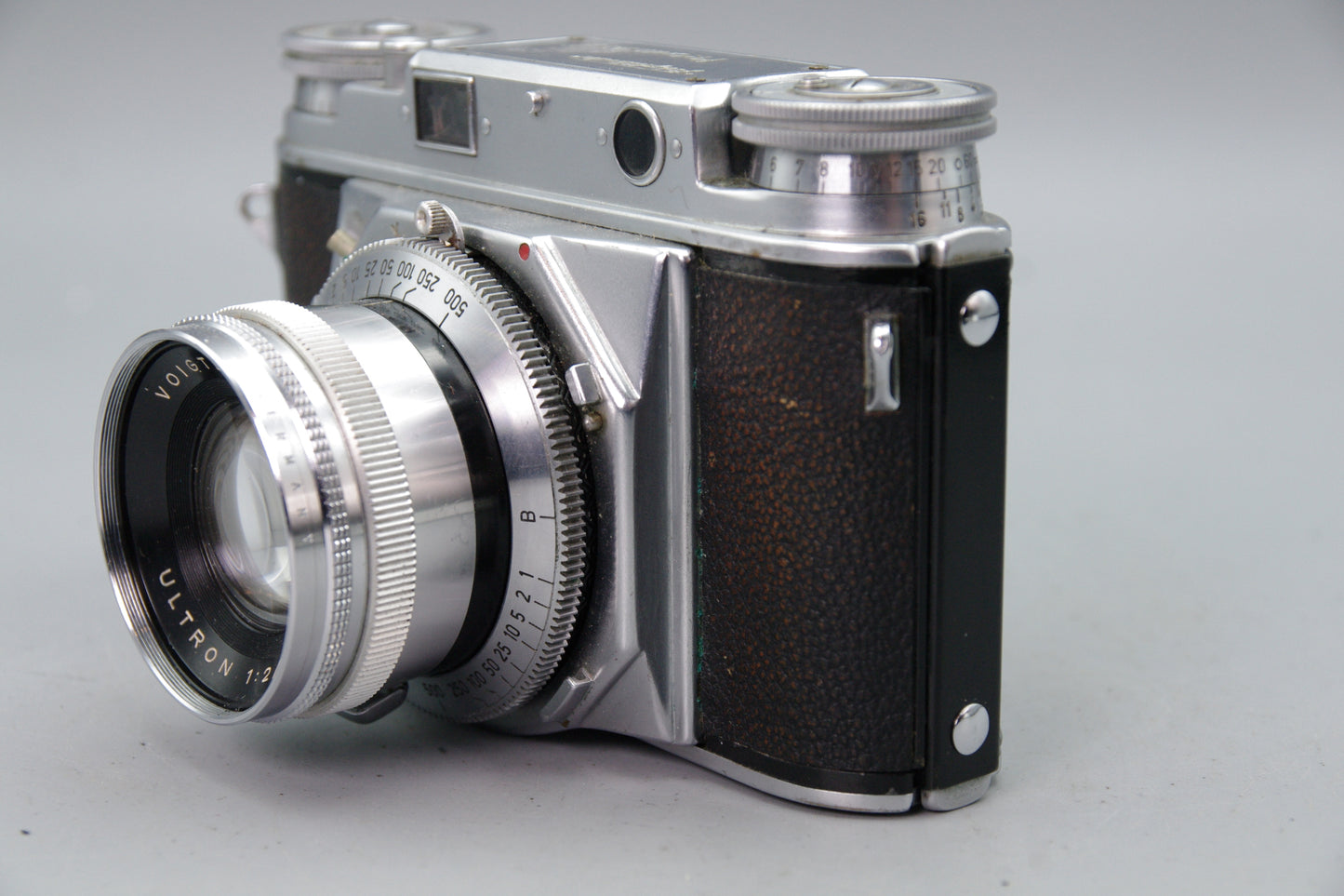 Voigtlander Prominent 35mm Rangefinder Camera + 50mm F2 Ultron Lens Tested