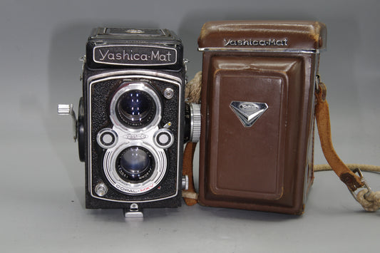 Yashica-Mat TLR Camera + 80mm f/3.5 Lens & Case – Tested 120 Film Classic