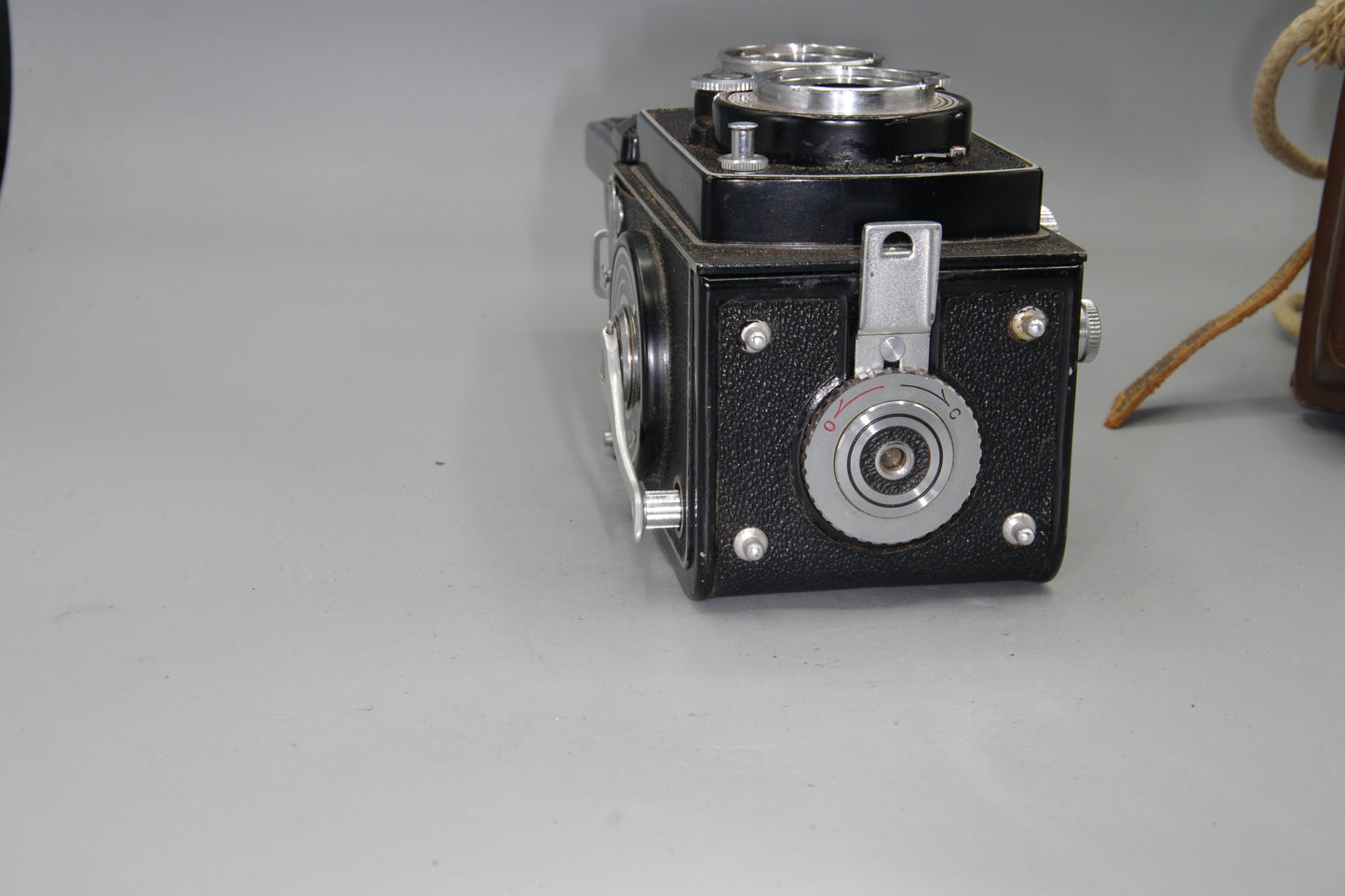 Yashica-Mat TLR Camera + 80mm f/3.5 Lens & Case – Tested 120 Film Classic