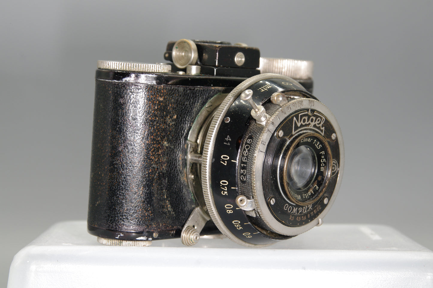 1931 Nagel Pupille  with Leitz Wetzlar Elmar 5cm F/3.5 Lens and case