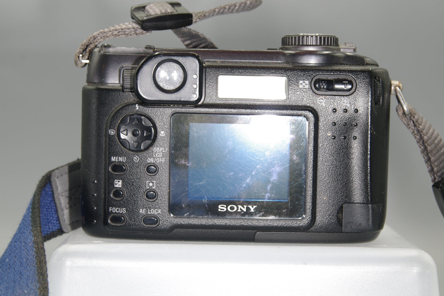 Sony Cybershot DSC-S85 4.1MP Compact Digital Camera