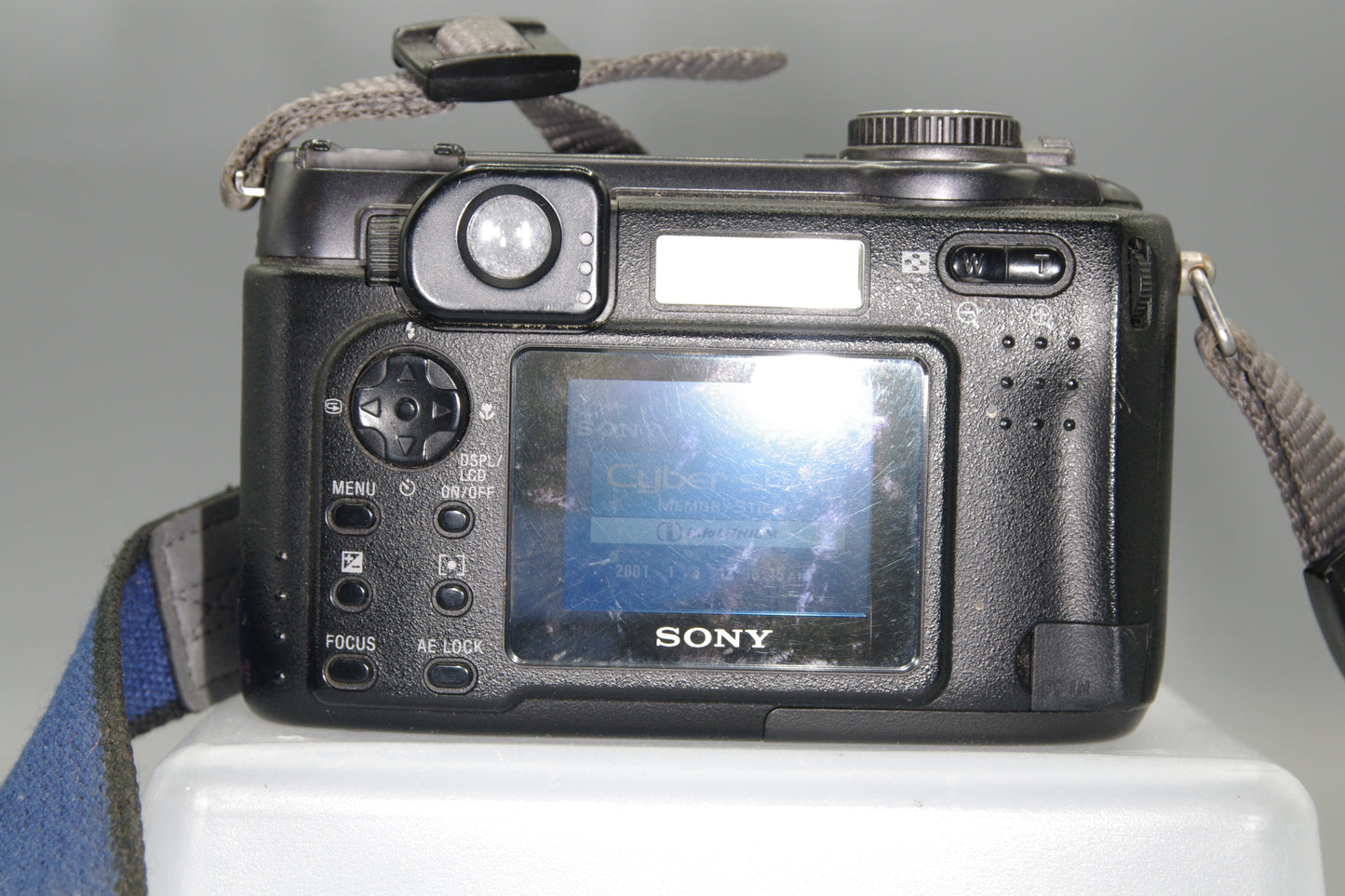 Sony Cybershot DSC-S85 4.1MP Compact Digital Camera