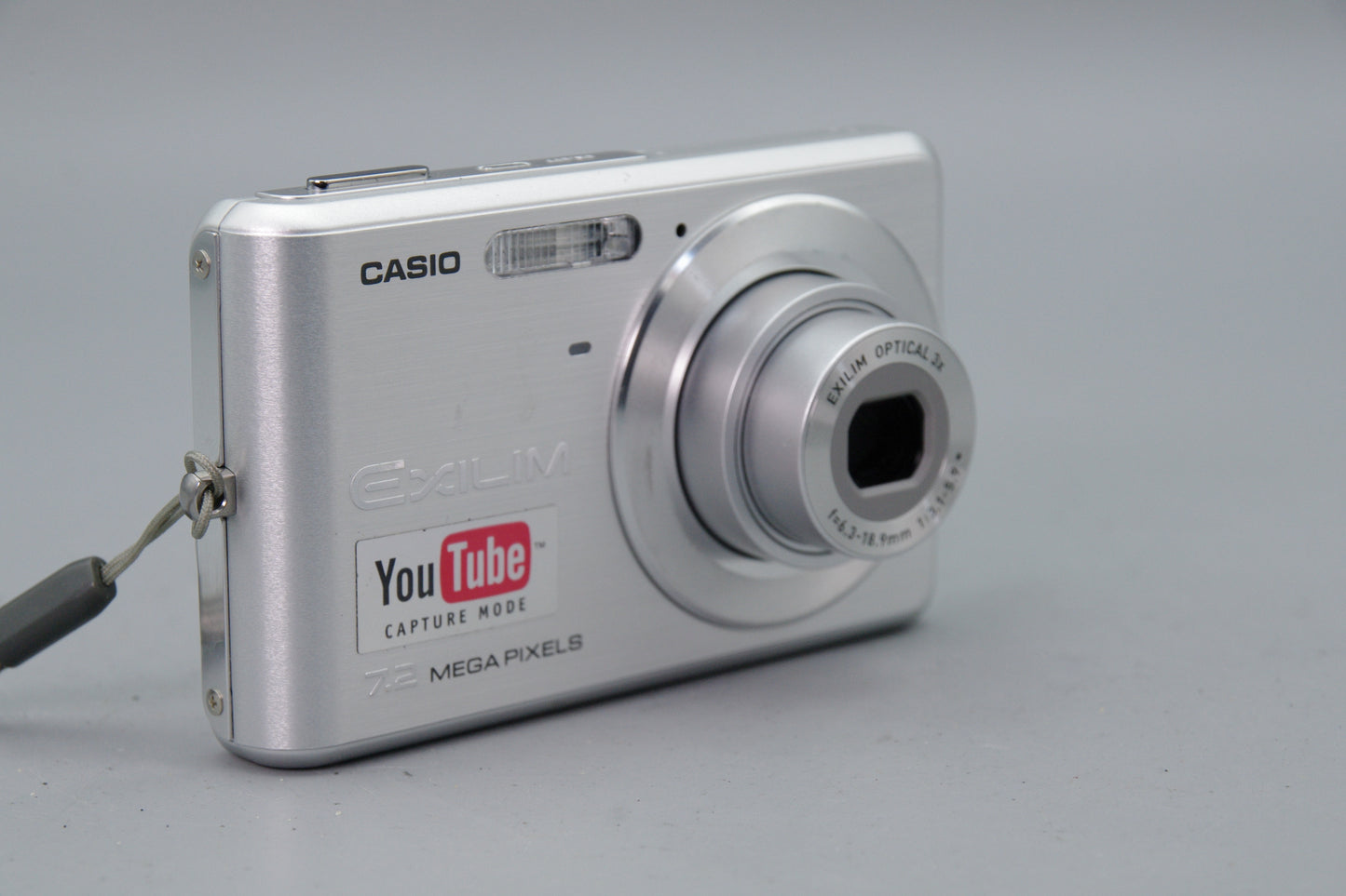 Casio Exilim EX‑Z15 7.2MP Compact Digital Camera – VGC