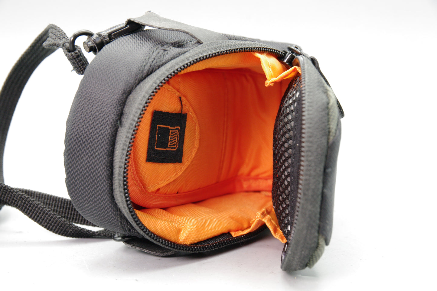 Lowepro Apex 30 AW Camera Case Very Good Condition Compact Protective Bag