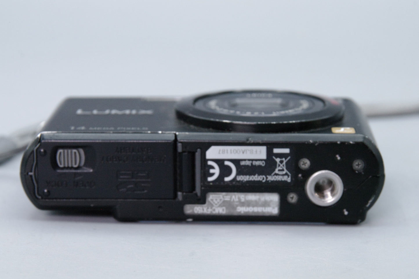 Panasonic Lumix DMC‑FX150 14.7MP Digital Camera – Tested – Very Good – With Battery
