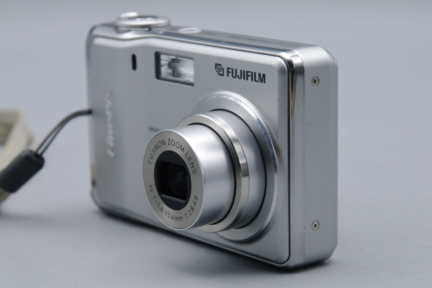 Fujifilm FinePix F470 6MP Digital Camera – Tested & Working – Silver – Very Good