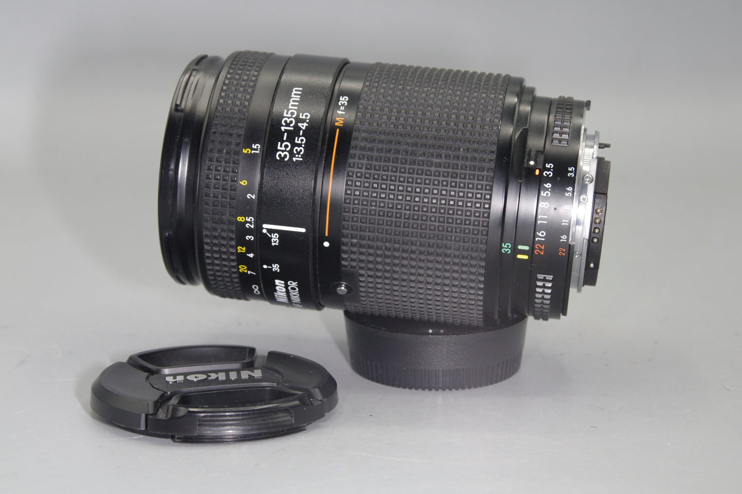Nikon AF Nikkor 35-135mm F/3.5-4.5 Lens - Nice Clean Condition