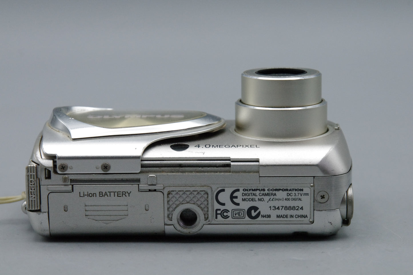 Olympus MJU 400 4MP Digital Camera – Tested & Working – Very Good Condition