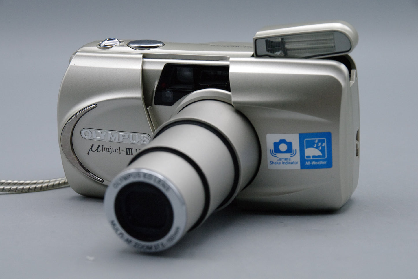 Olympus MJU Zoom III 150 35mm Camera – 37.5–150mm Lens, Excellent