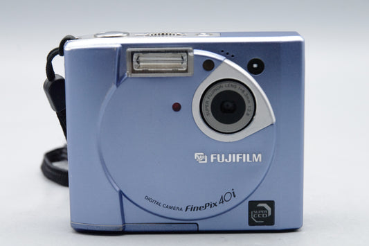 Fujifilm FinePix 40i 2.4MP Digital Camera – Blue – Tested &amp; Working – Very Good