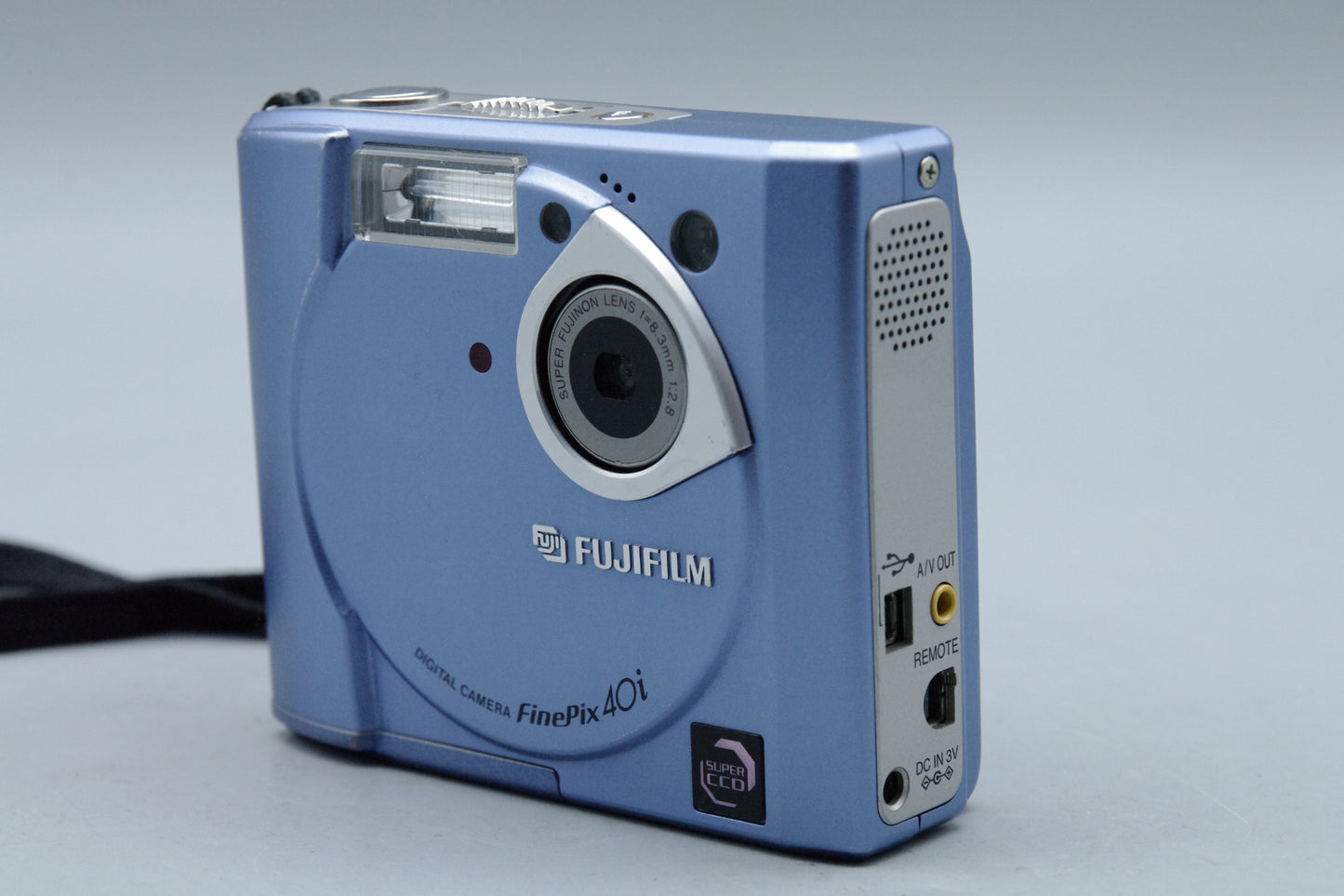 Fujifilm FinePix 40i 2.4MP Digital Camera – Blue – Tested &amp; Working – Very Good