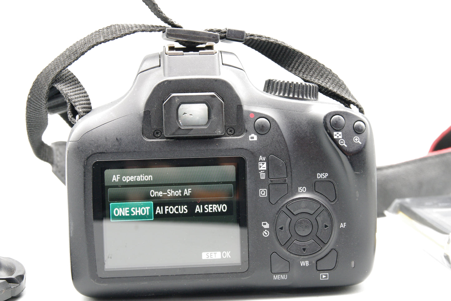 Canon EOS 4000D DSLR 18MP Kit w/ 18-55mm IS II Lens battery and charger